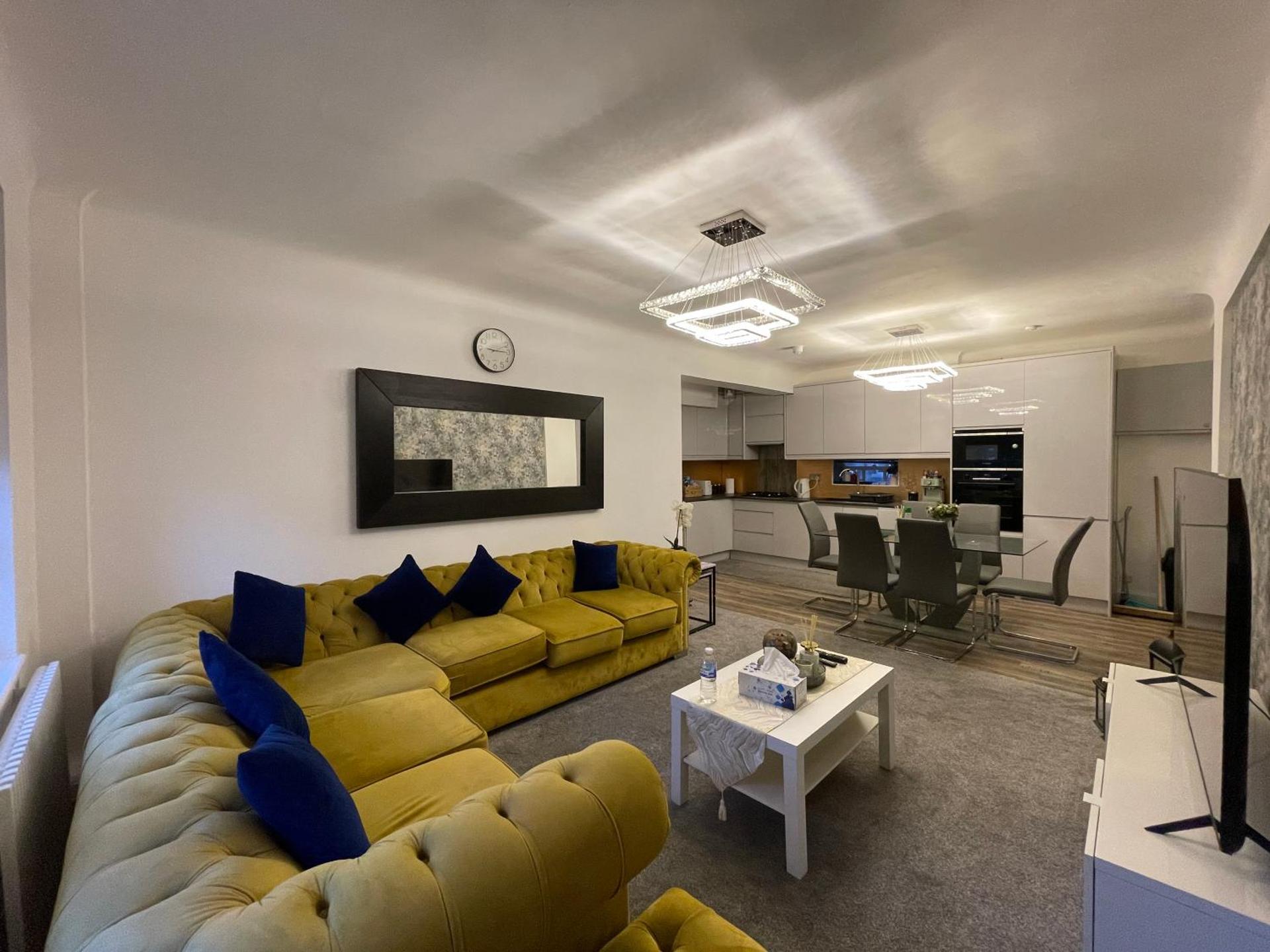 Kensington Apartment