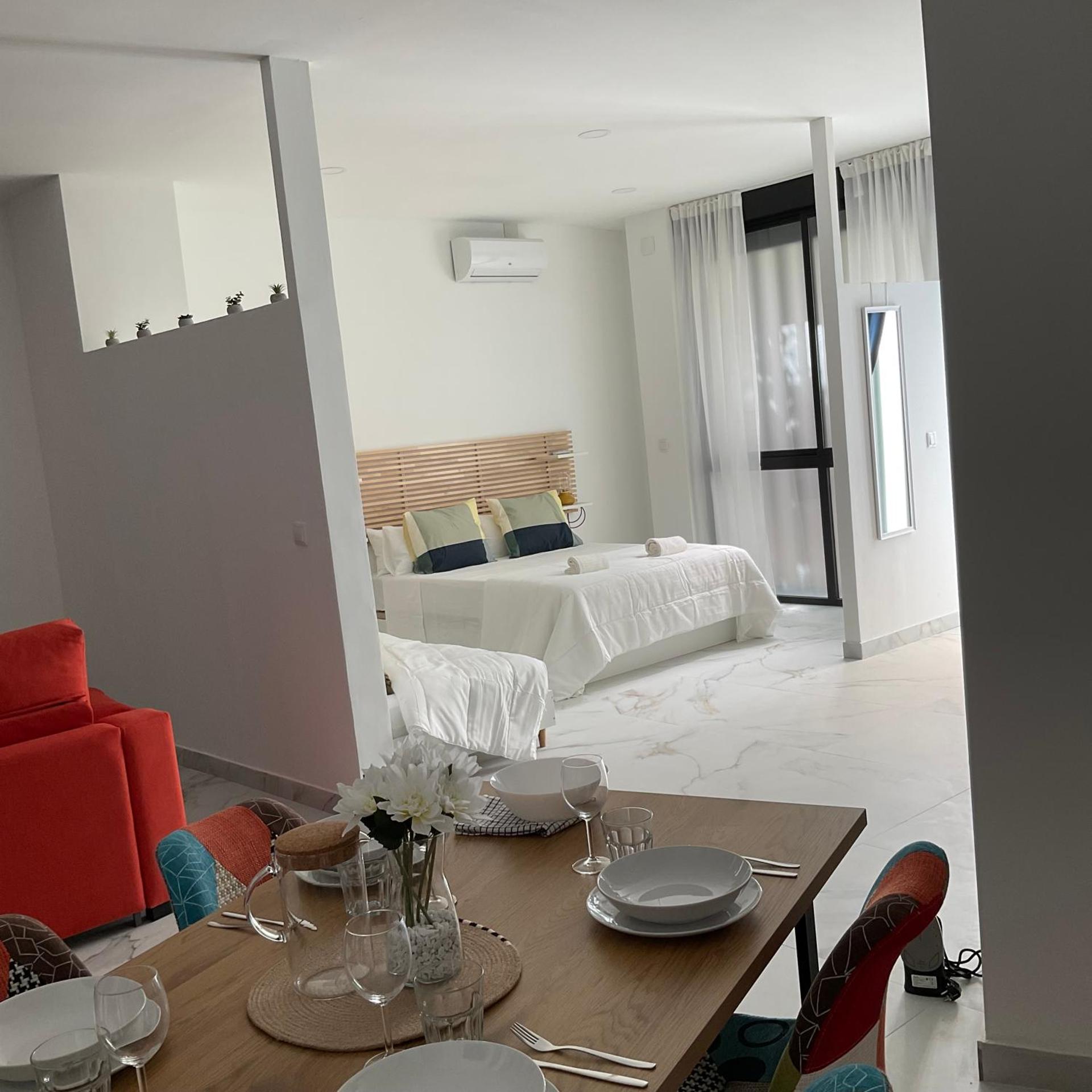 Estudio céntrico, a pie de calle