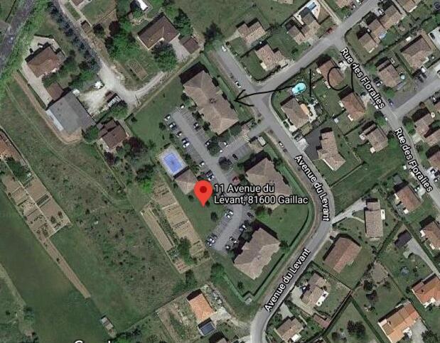 Le Sporting Land - avec entrée autonome, parking privé & sa piscine ! -