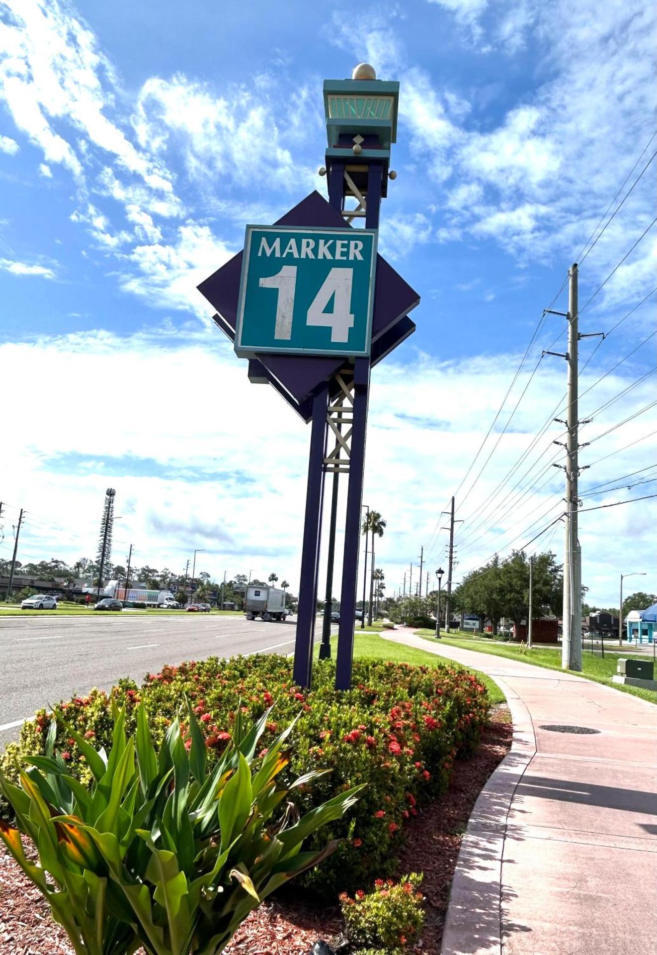 Shining Light Inn & Suites