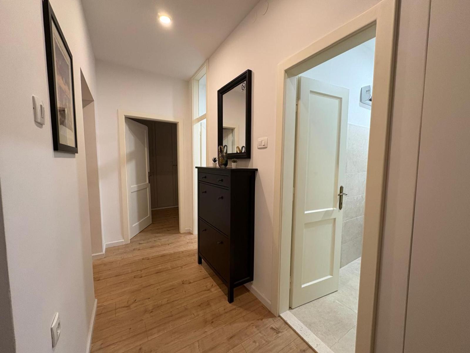 Apartment Gold Wing Sinj