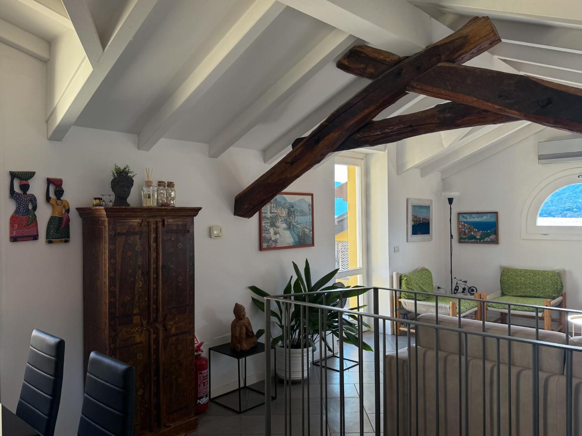 Skyway apartment with private lake view terrace