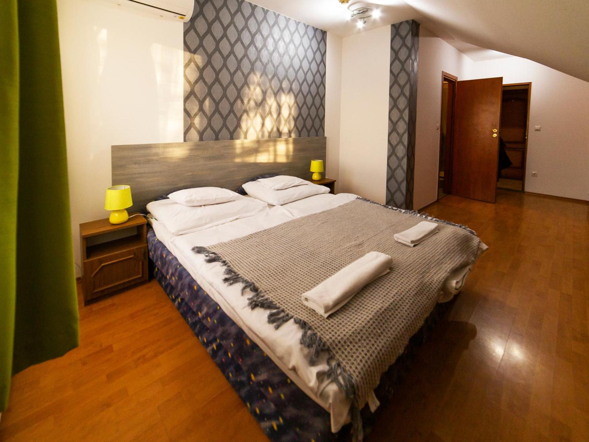 Borostyánkert Étterem & Vendégház