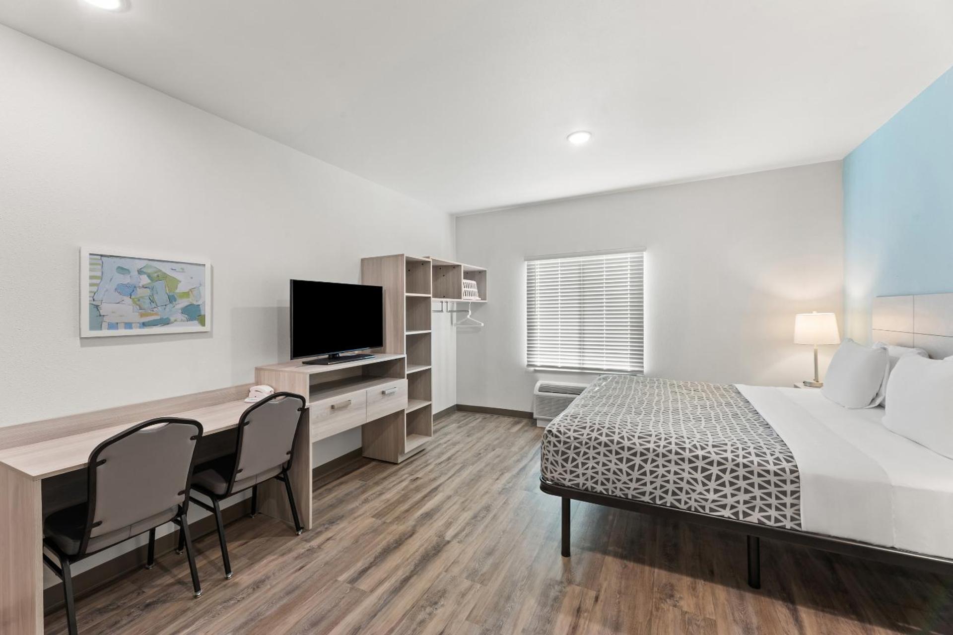 King Suite with Sofa - Non Smoking