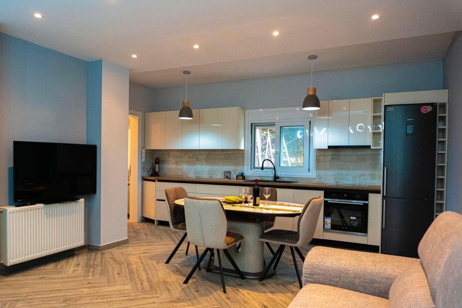 Villa Christos Pool and Sea