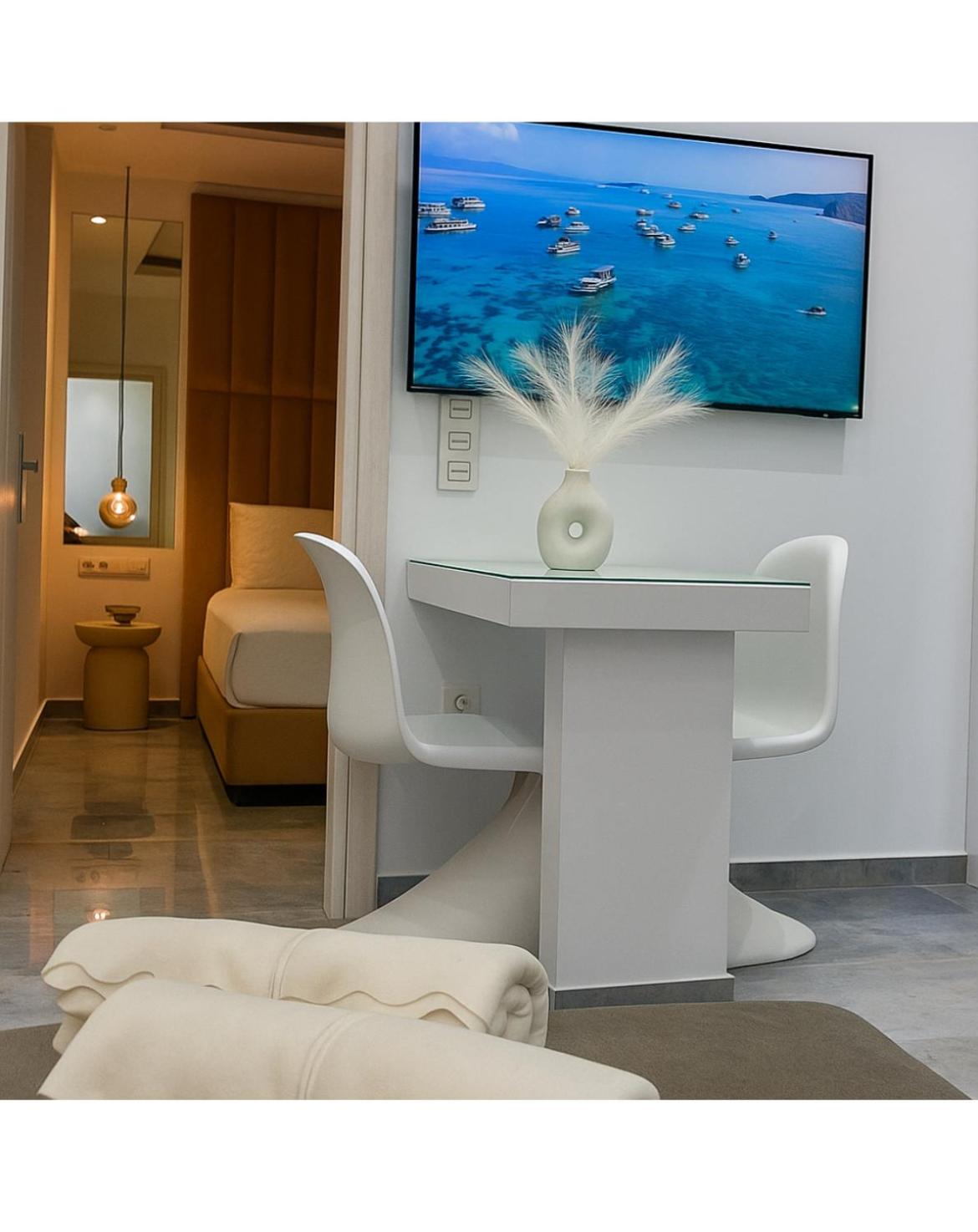 KLEOPATRA'S Luxury Suite