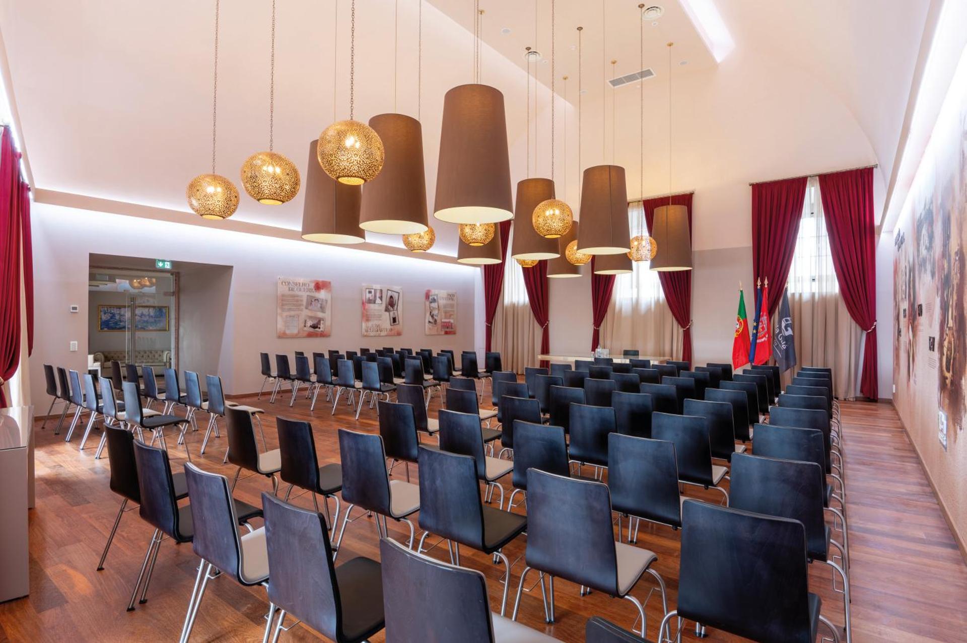 Meeting/conference room