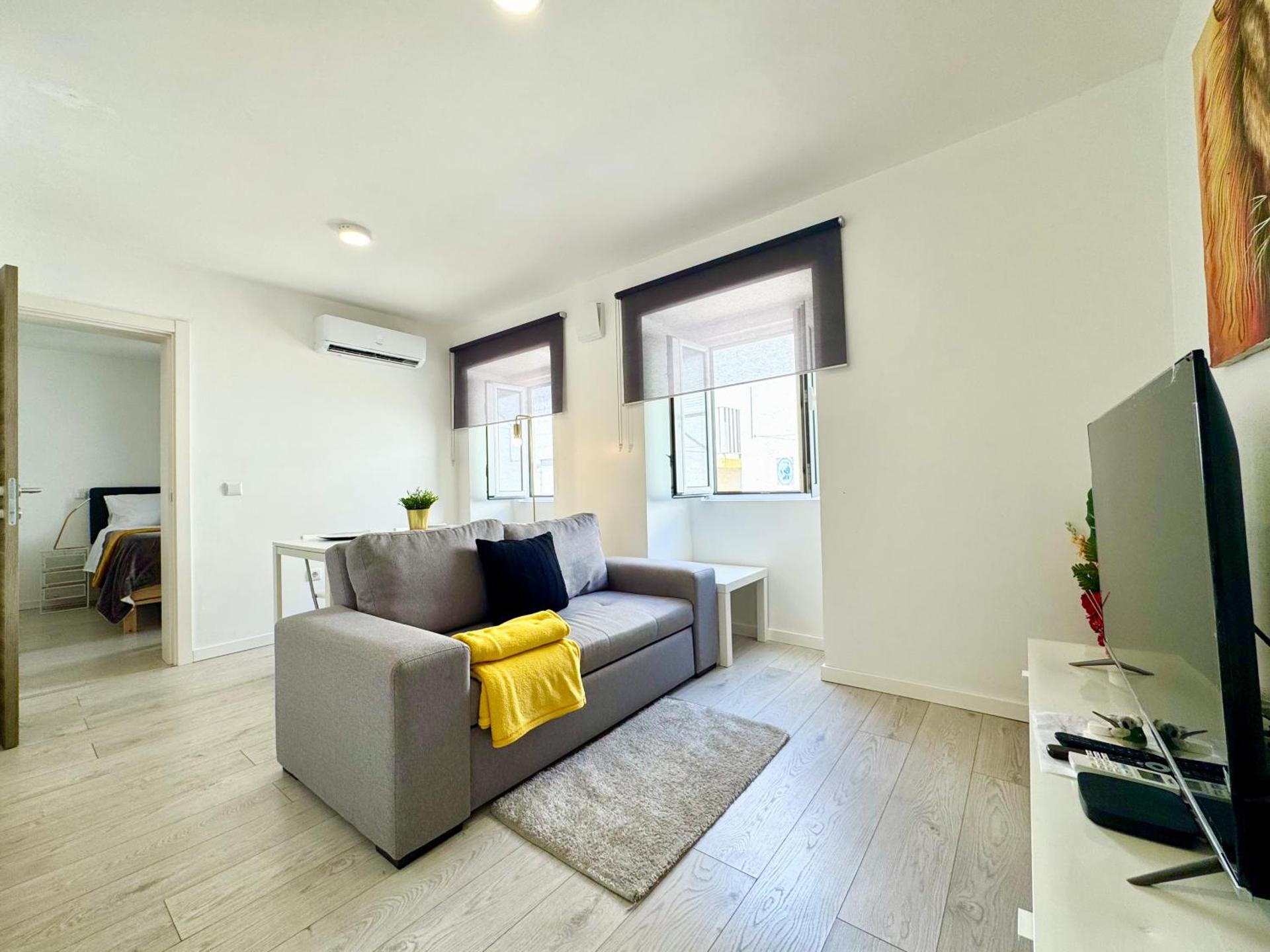 Communal lounge/ TV room