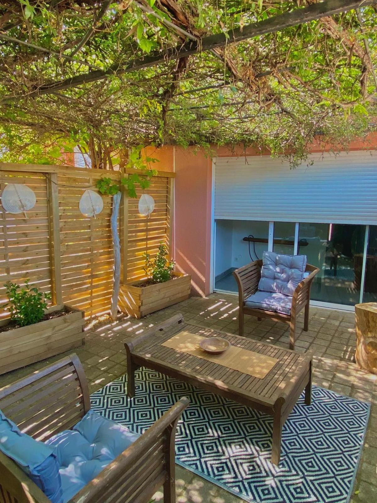 Suite cosy indépendante avec extérieur