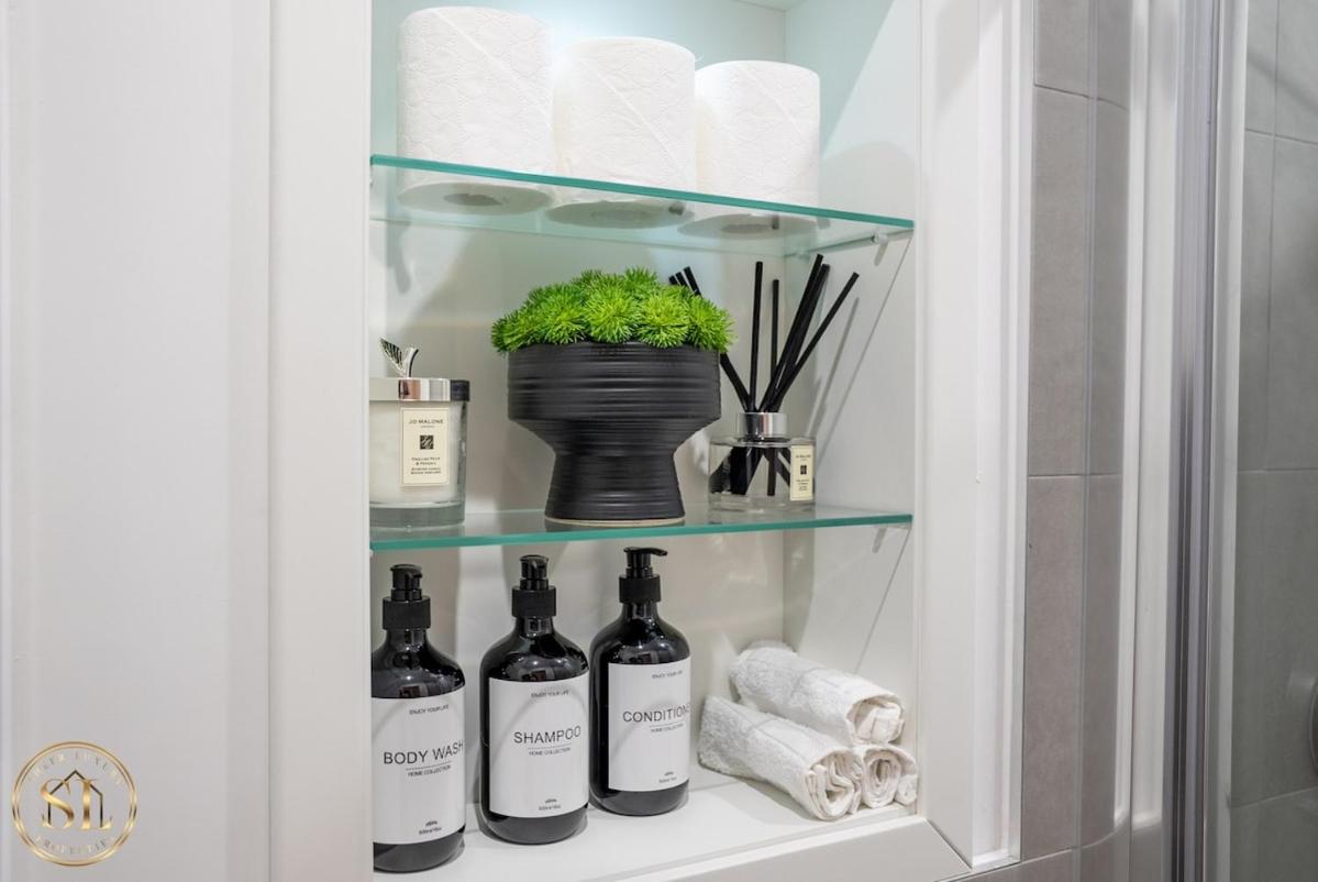 Luxury 2 Bedroom 2 Bathroom Apartment In Wimbledon