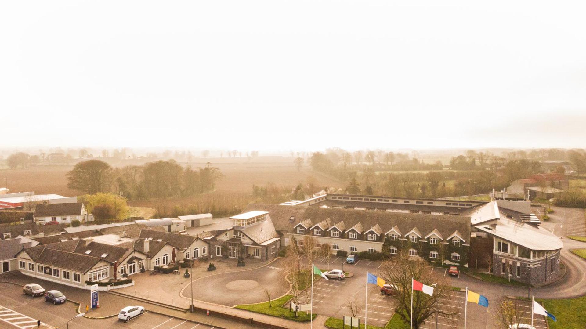 Horse & Jockey Hotel