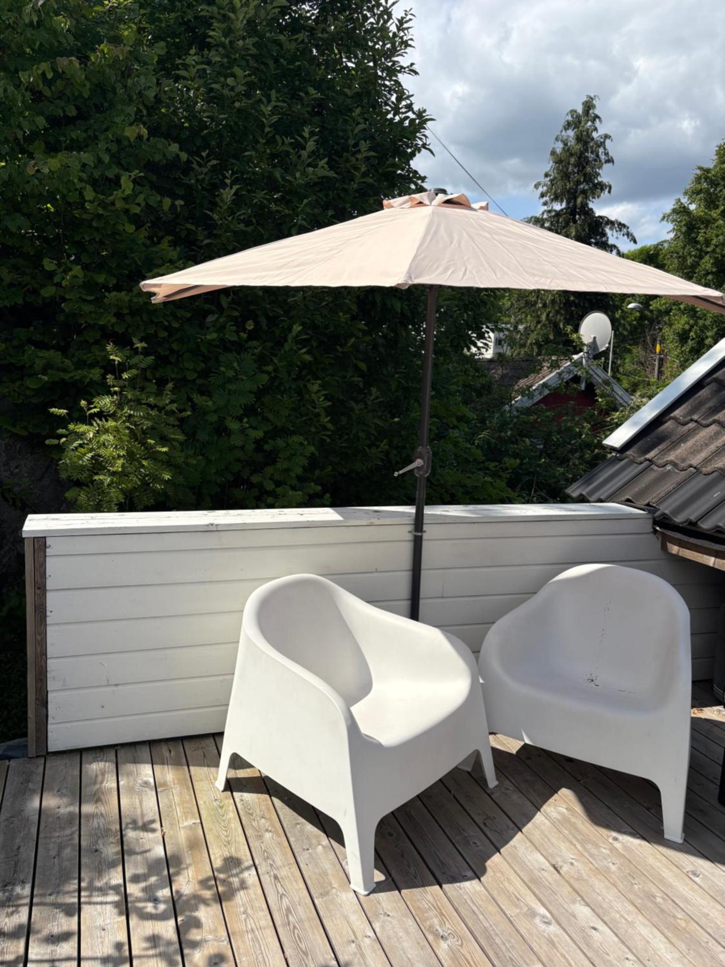 Nice apartment close to the sea with parking and garden