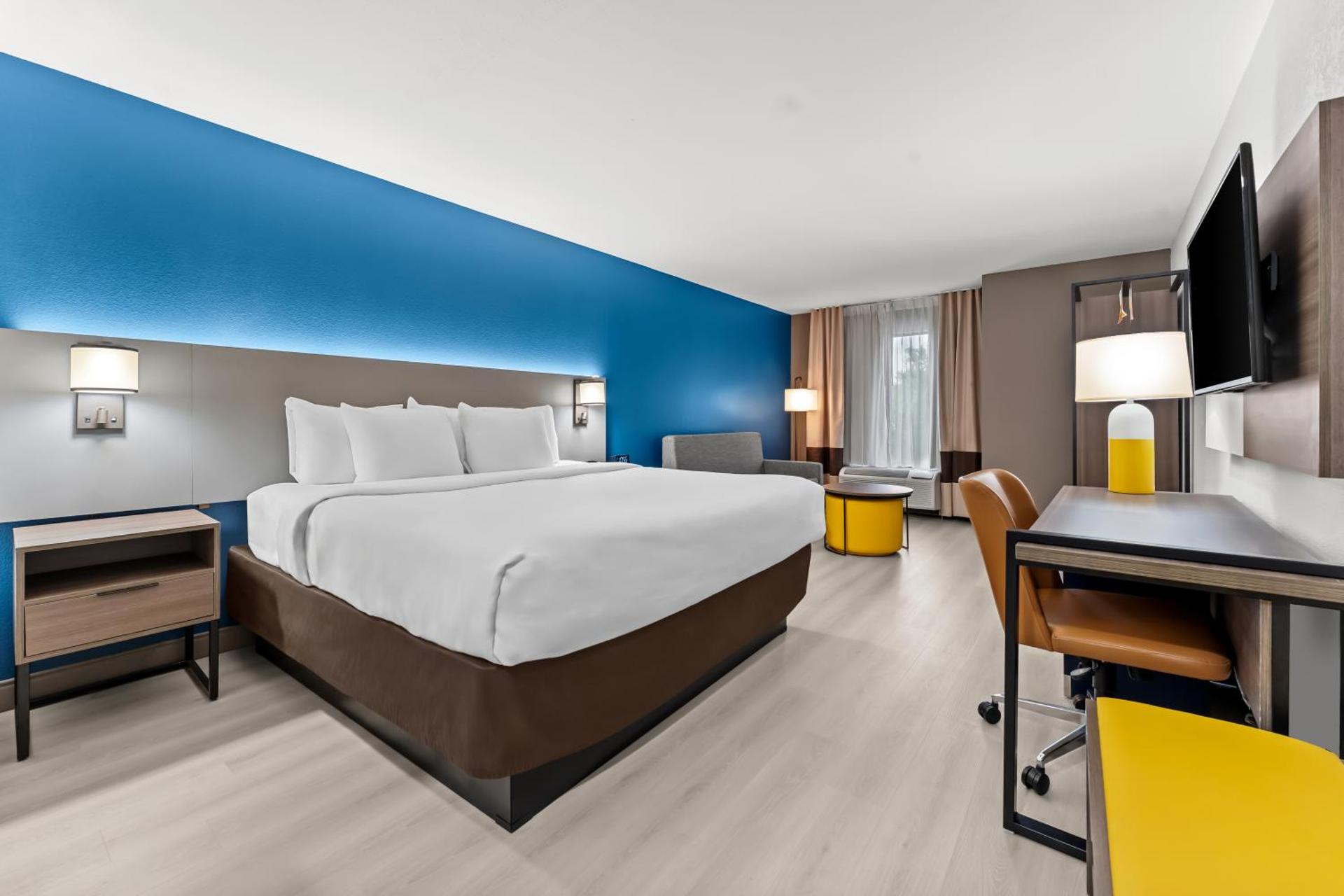 Comfort Inn & Suites Perry National Fairgrounds Area