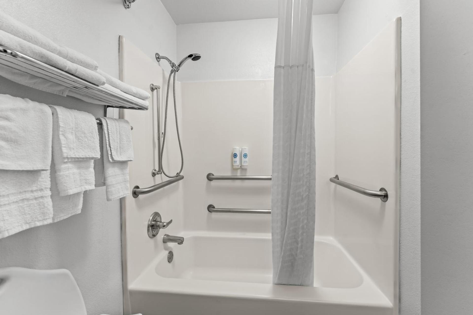 Comfort Inn & Suites Perry National Fairgrounds Area