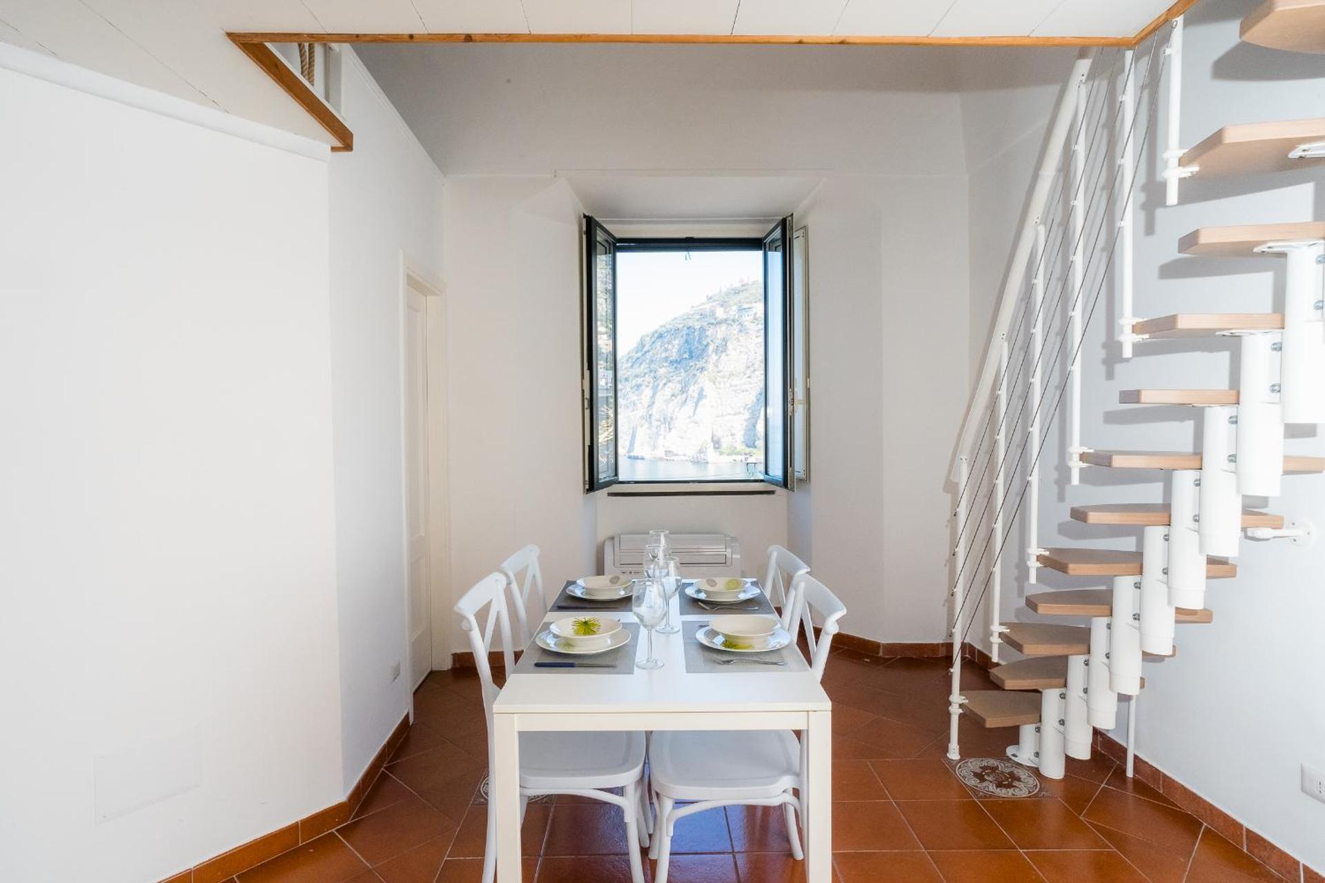 Dipintodazzurro, appartamento sul mare di Sorrento