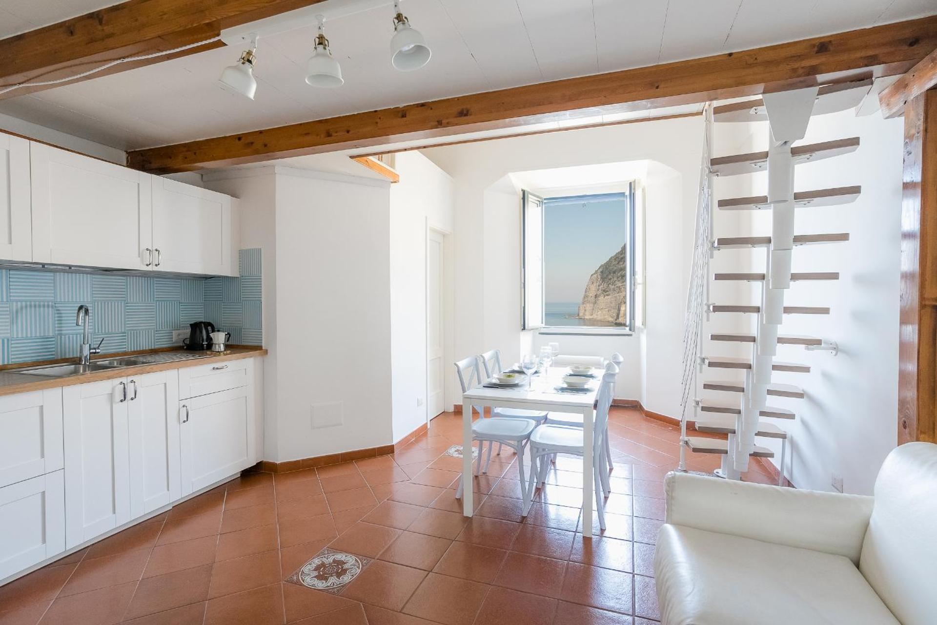 Dipintodazzurro, appartamento sul mare di Sorrento