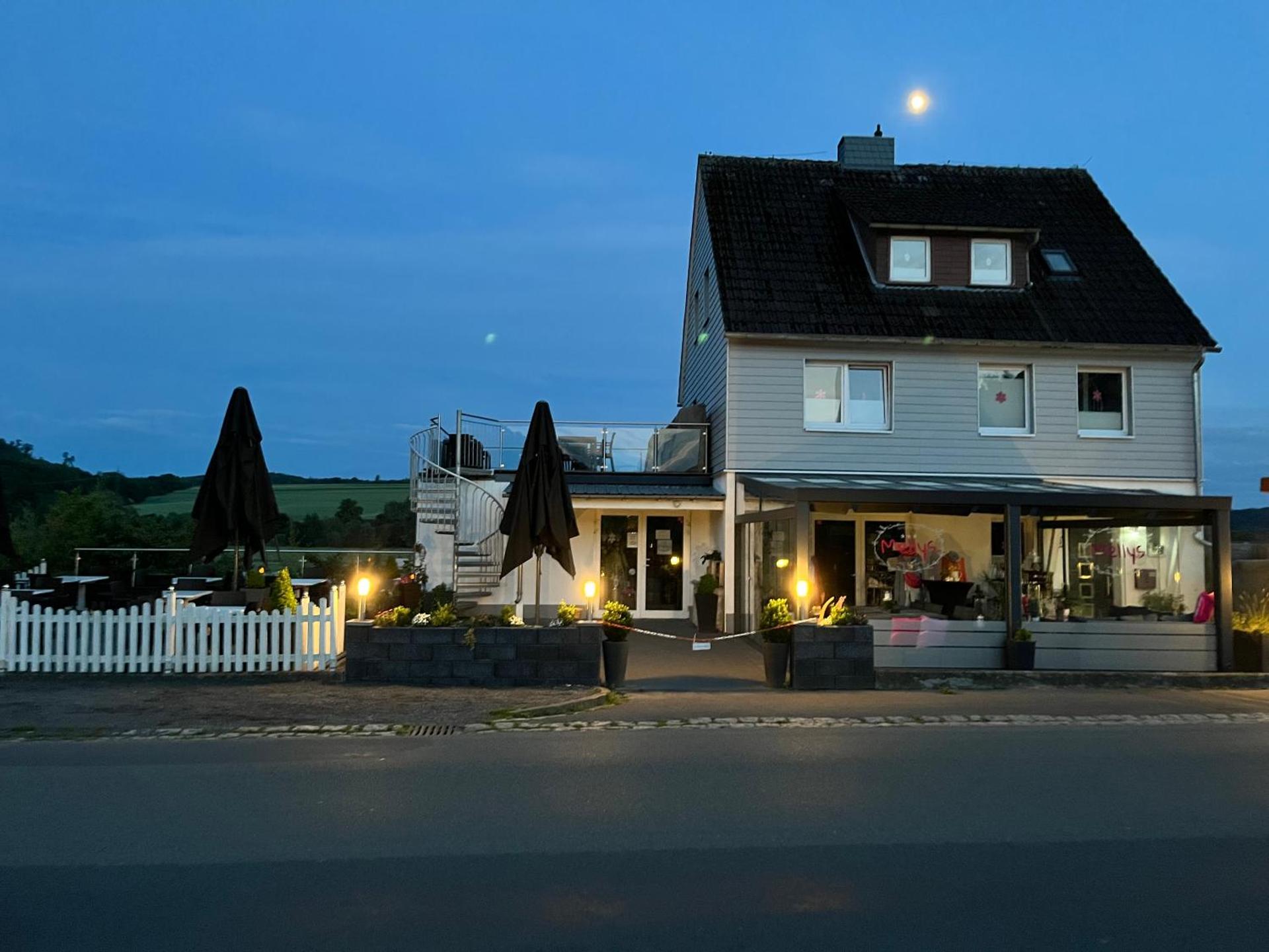 Mellys Café & Store