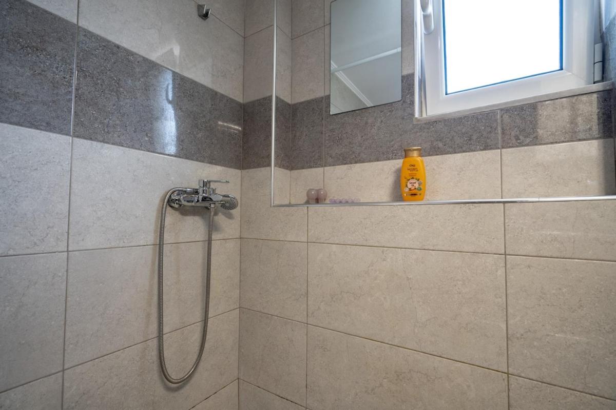 Athens Vibe Apartment - Gazi by ΜΡS