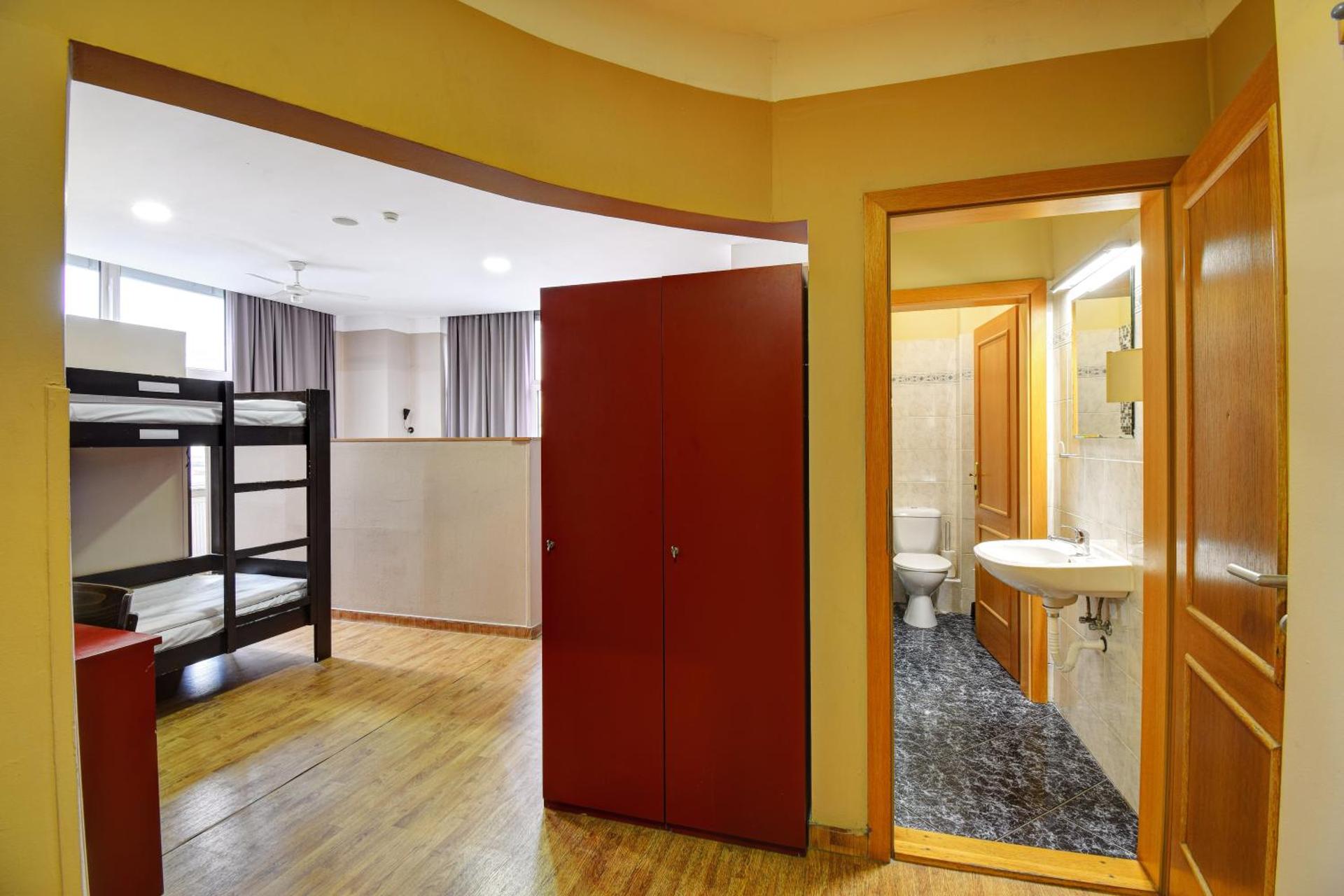 Bed in 8-Bed Dormitory Room