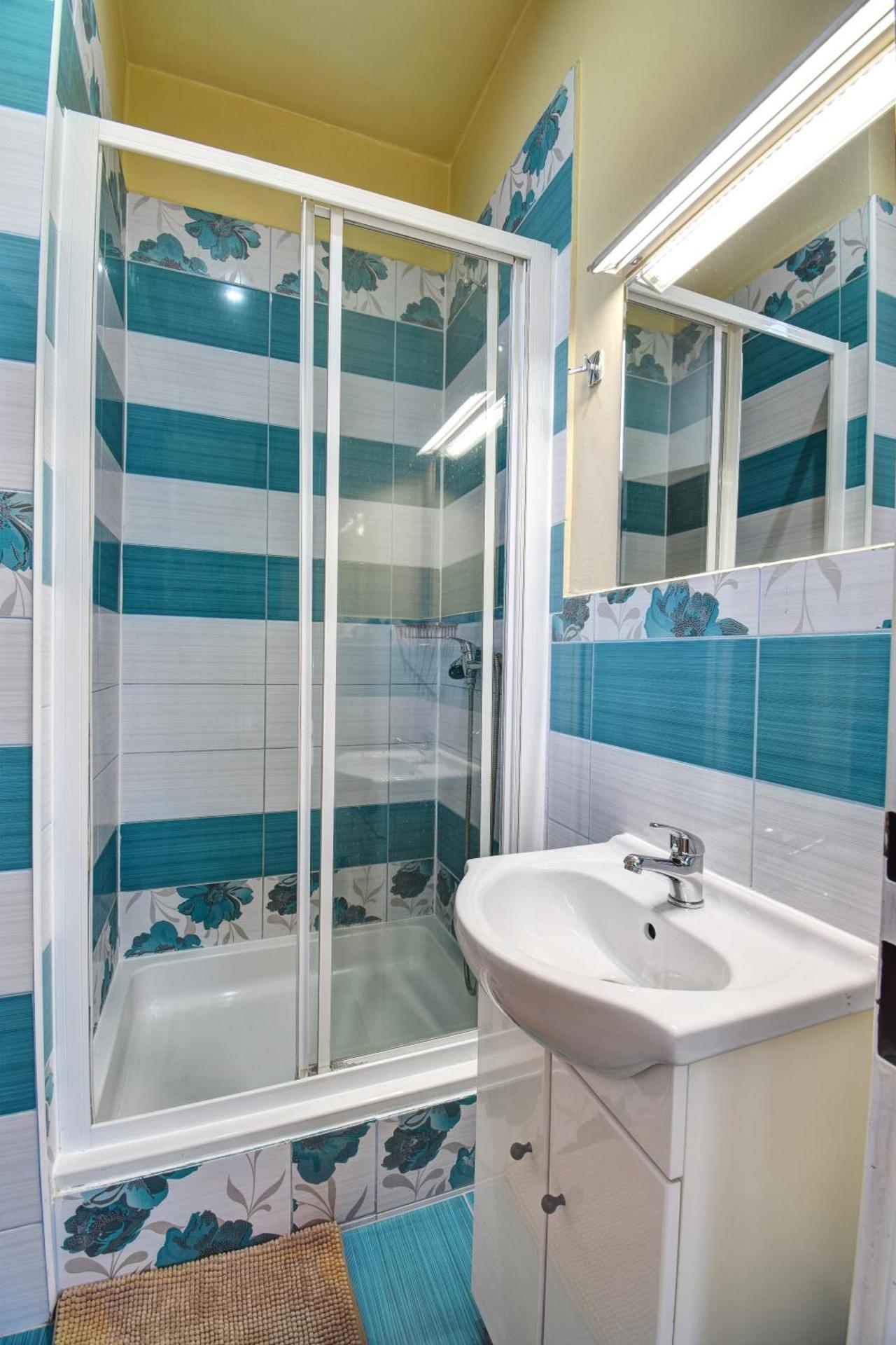 Bed in 6-Bed Dormitory Room