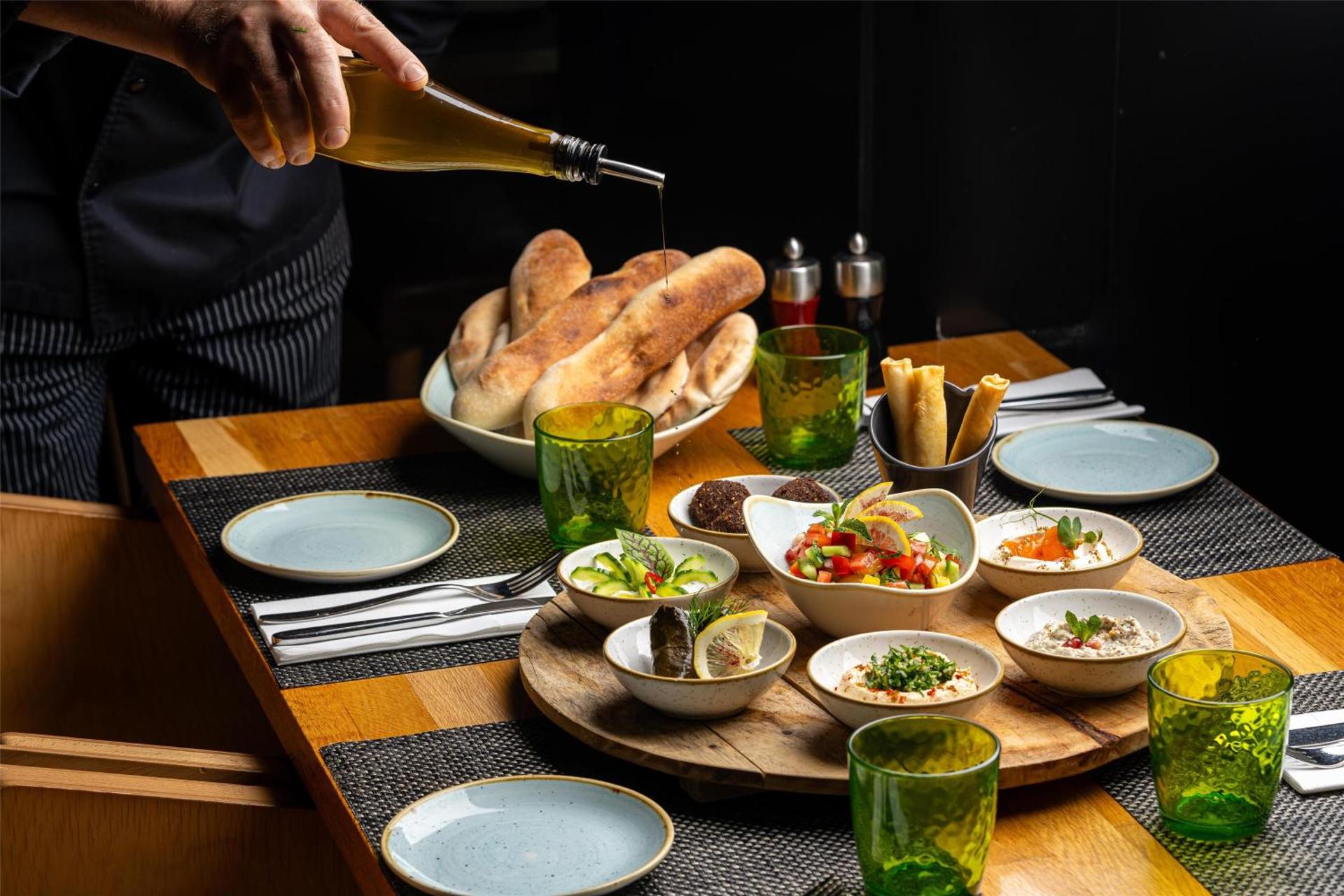 Restaurant/places to eat