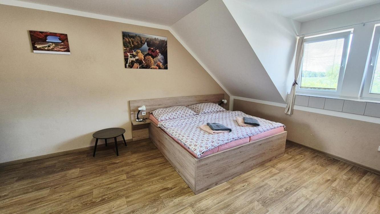 Penzion a restaurace Zlatovláska u zámku Červená Lhota