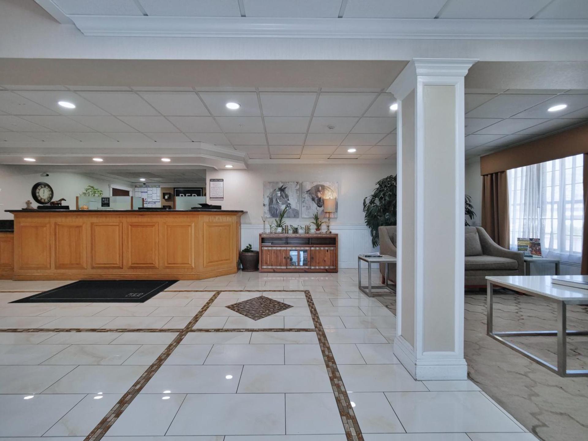 Red Lion Inn & Suites Auburn