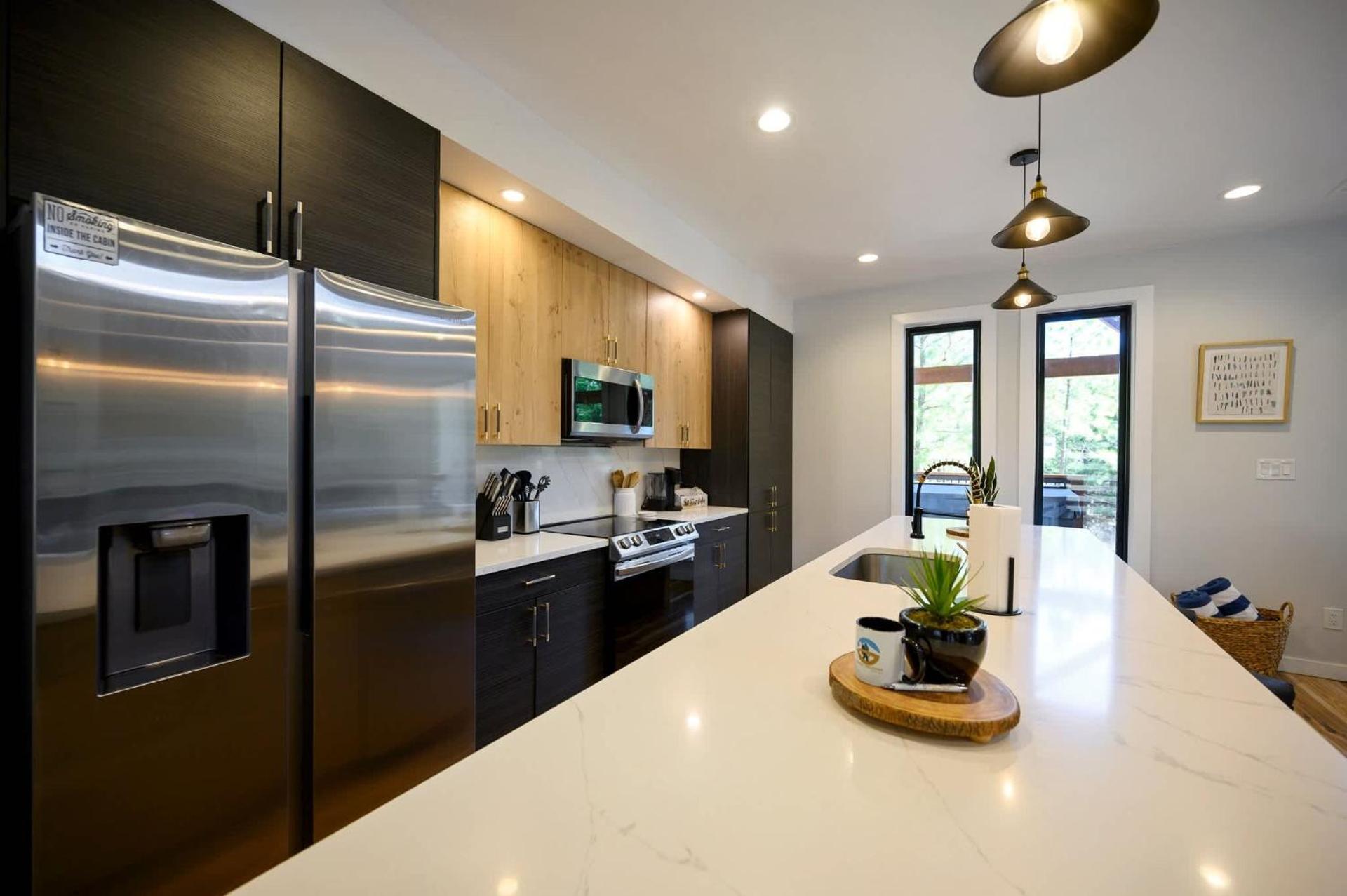 Sugar Bear Den Stay for 10