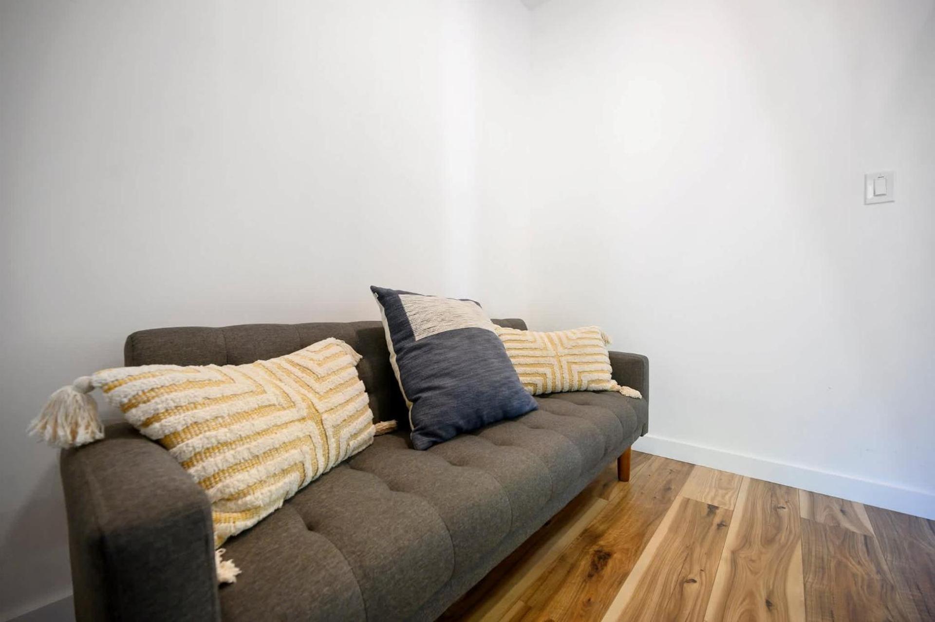 Sugar Bear Den Stay for 10