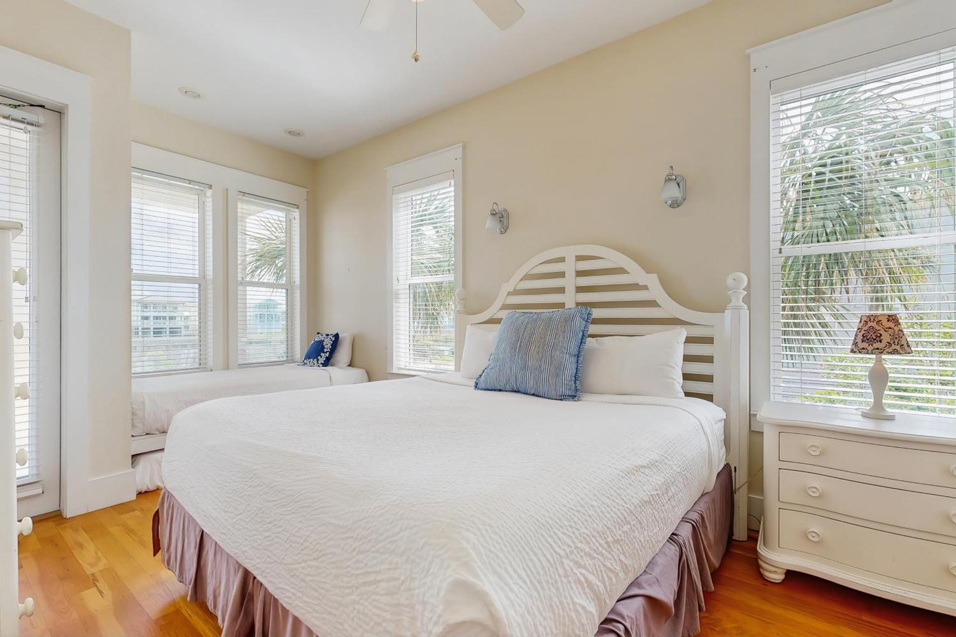 Emerald Waters at Destin Pointe