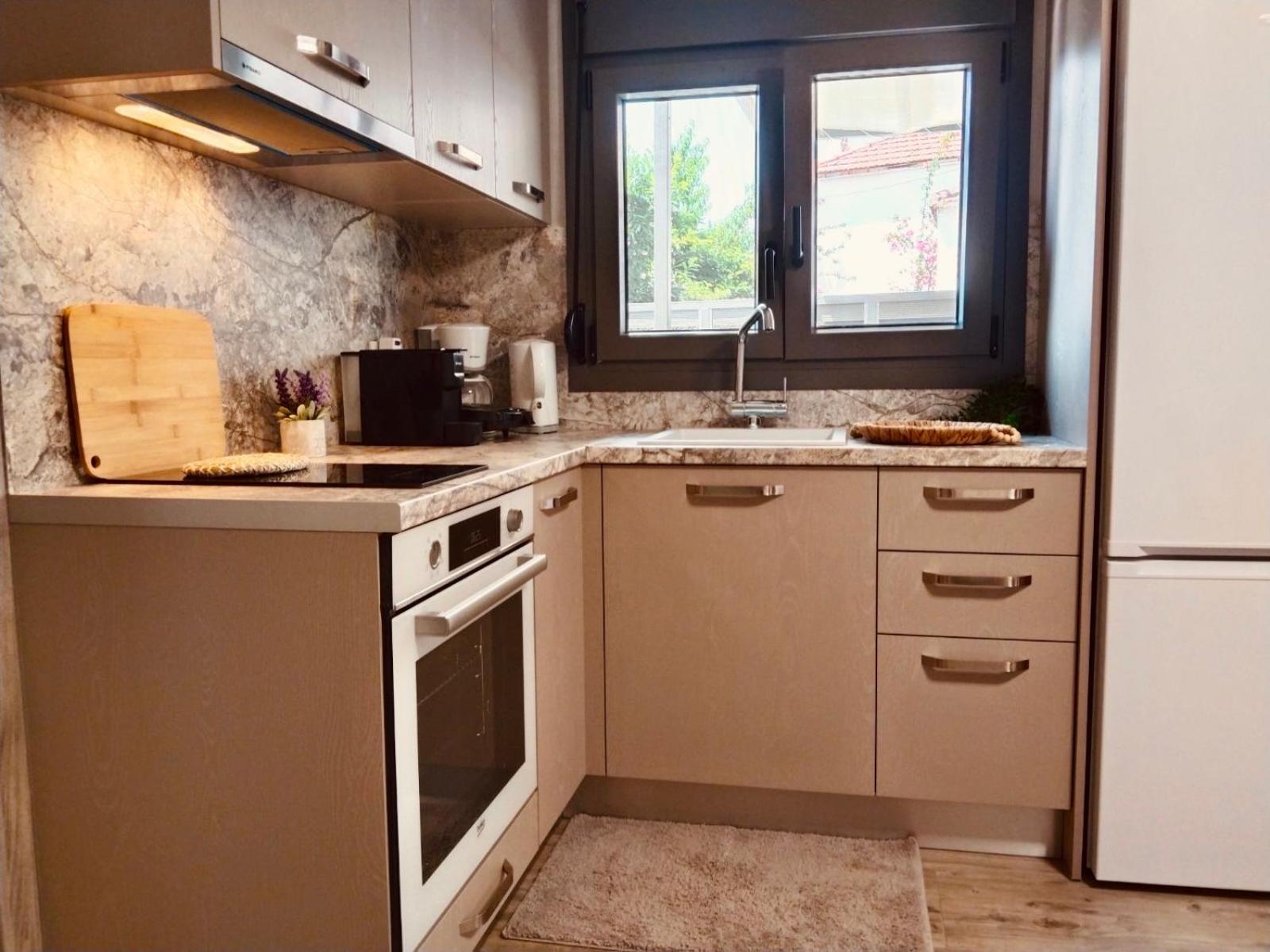 Aggelikas Guest House