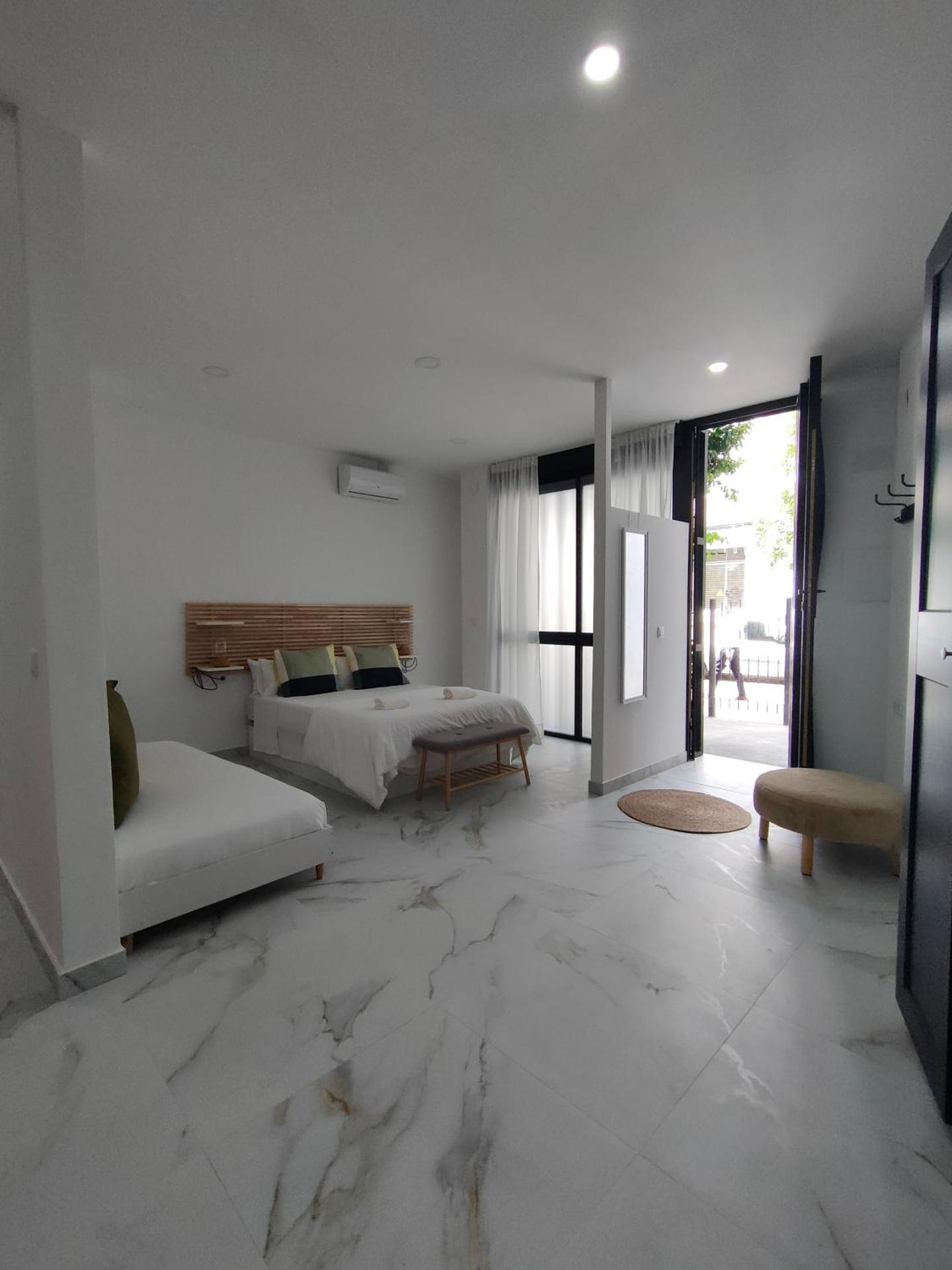 Estudio céntrico, a pie de calle