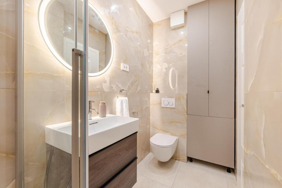 Luxury Apartment with Private Terrace, Split