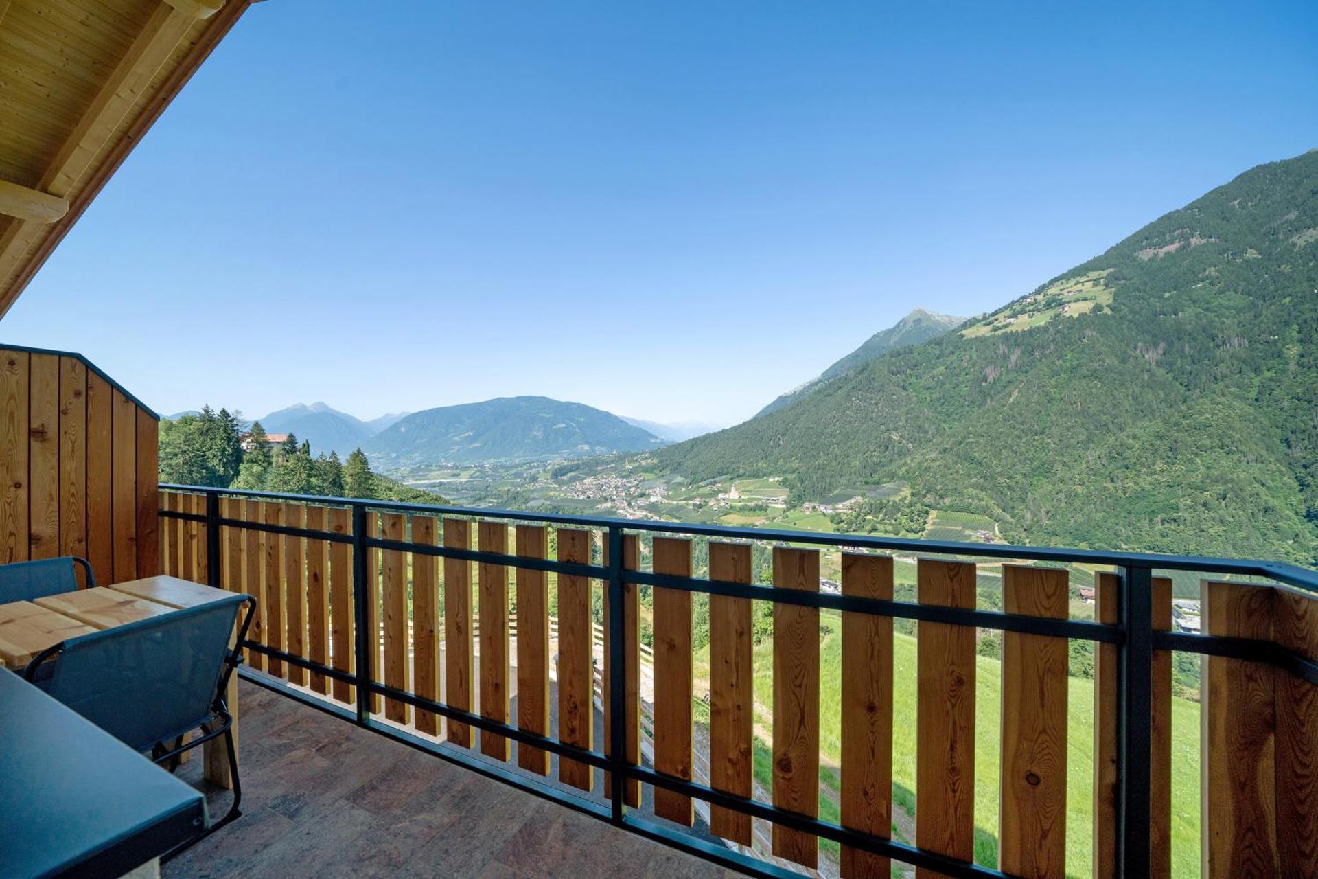 Two-Bedroom Deluxe Apartment with Garden View