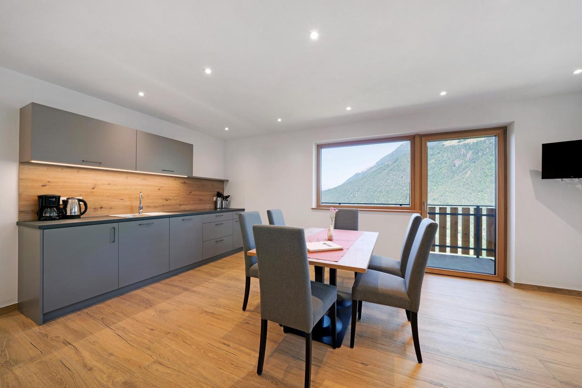 Two-Bedroom Deluxe Apartment with Garden View