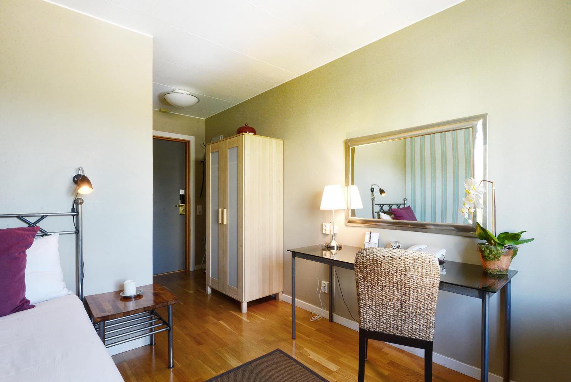 Photo of the whole room