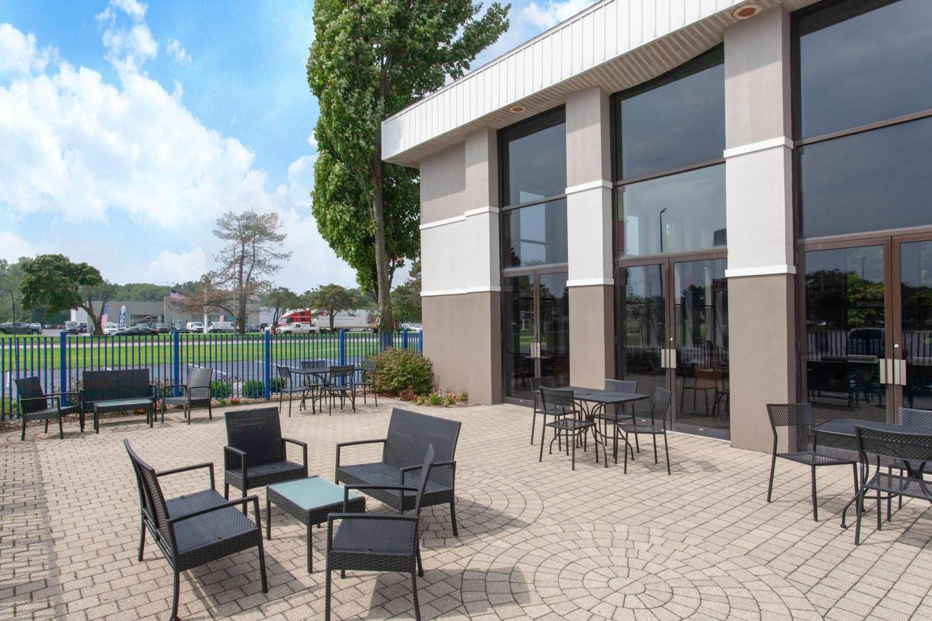 Inner courtyard view