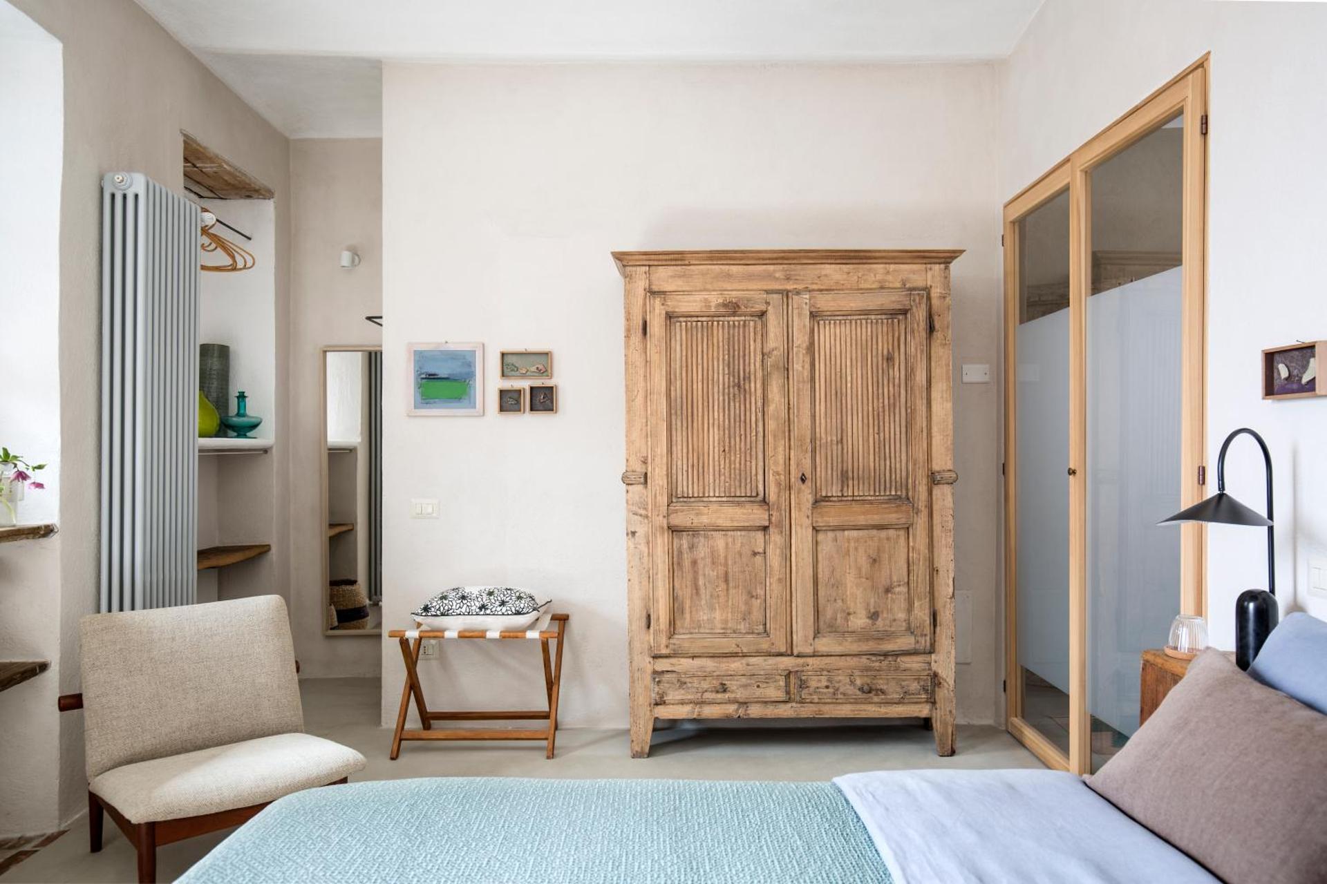 One-Bedroom Apartment with Garden