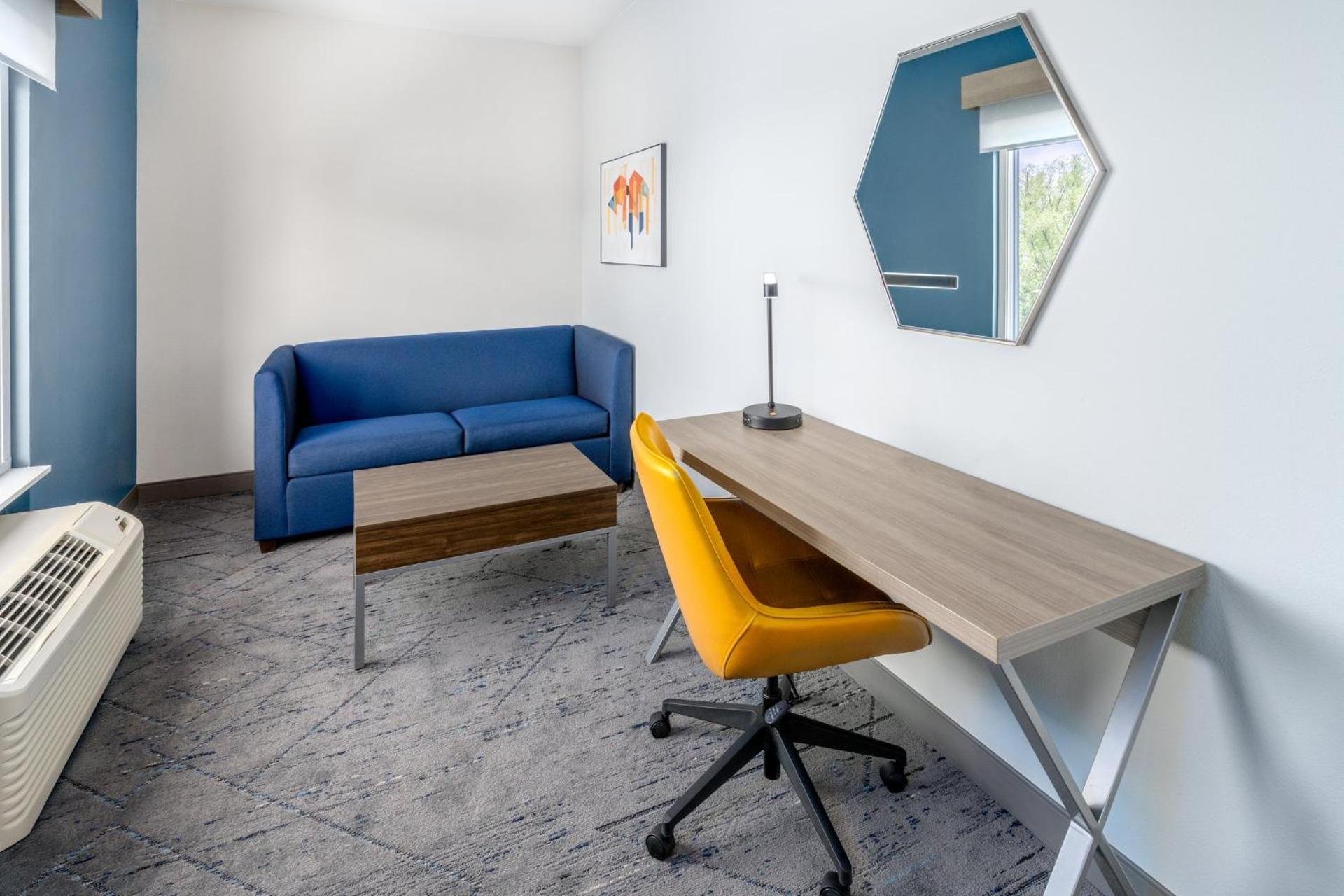 Photo of the whole room