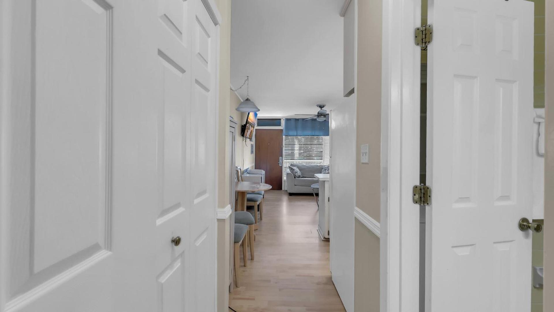 Ocean Blvd Paradise Steps to Beach w Pool and Grill