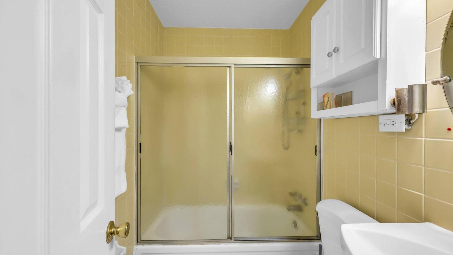 Ocean Blvd Paradise Steps to Beach w Pool and Grill