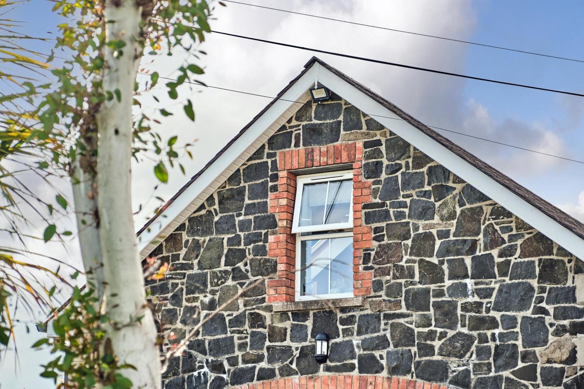 Mc Callstown House Apartment