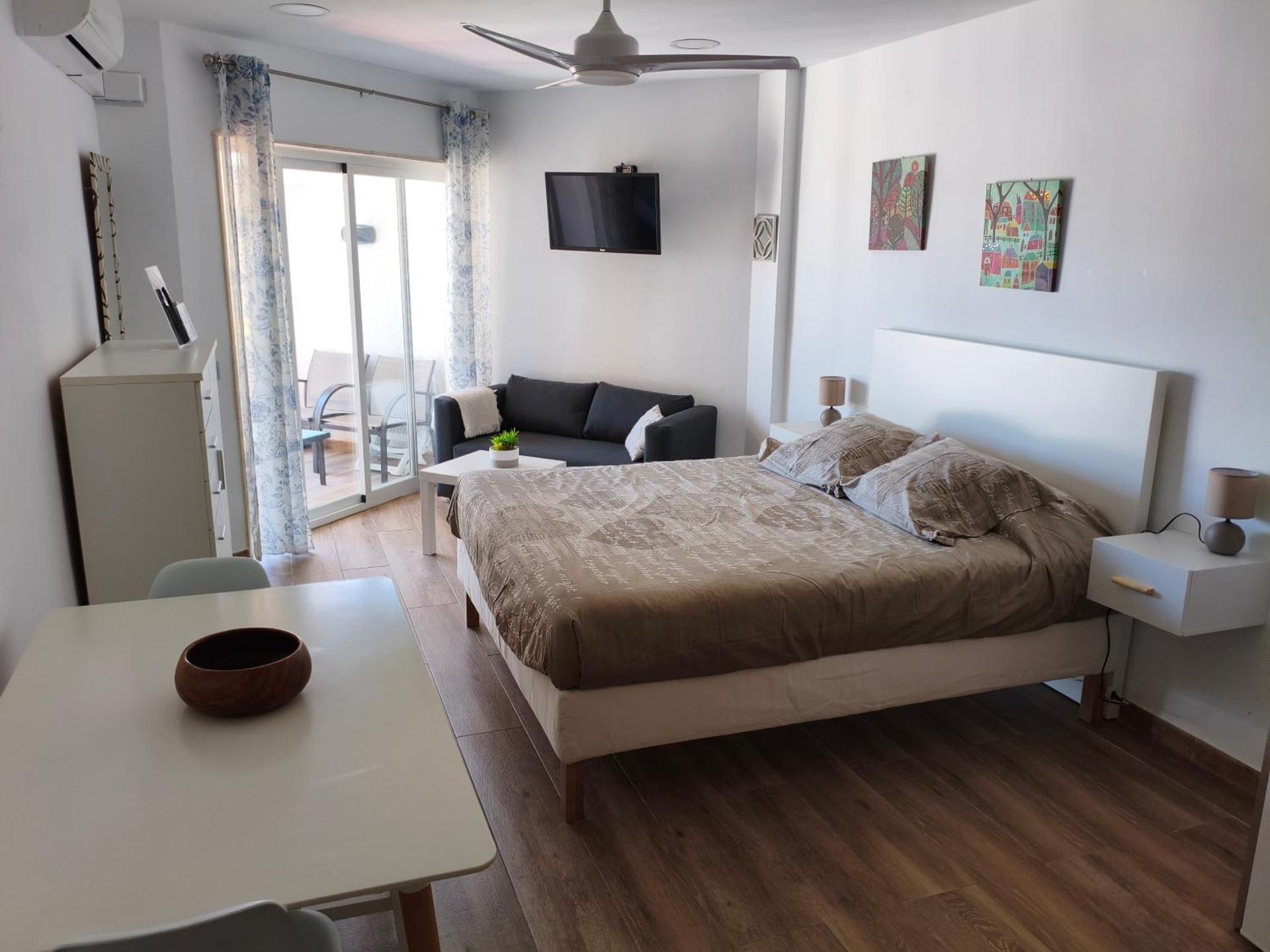 Apartamento Estudio en Chinasol Primera Línea Playa San Cristóbal