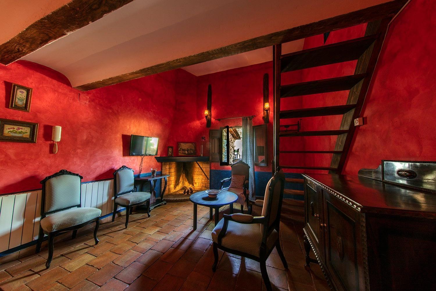 Hotel Royo Guarde-Puente Faco, junto al río Mundo