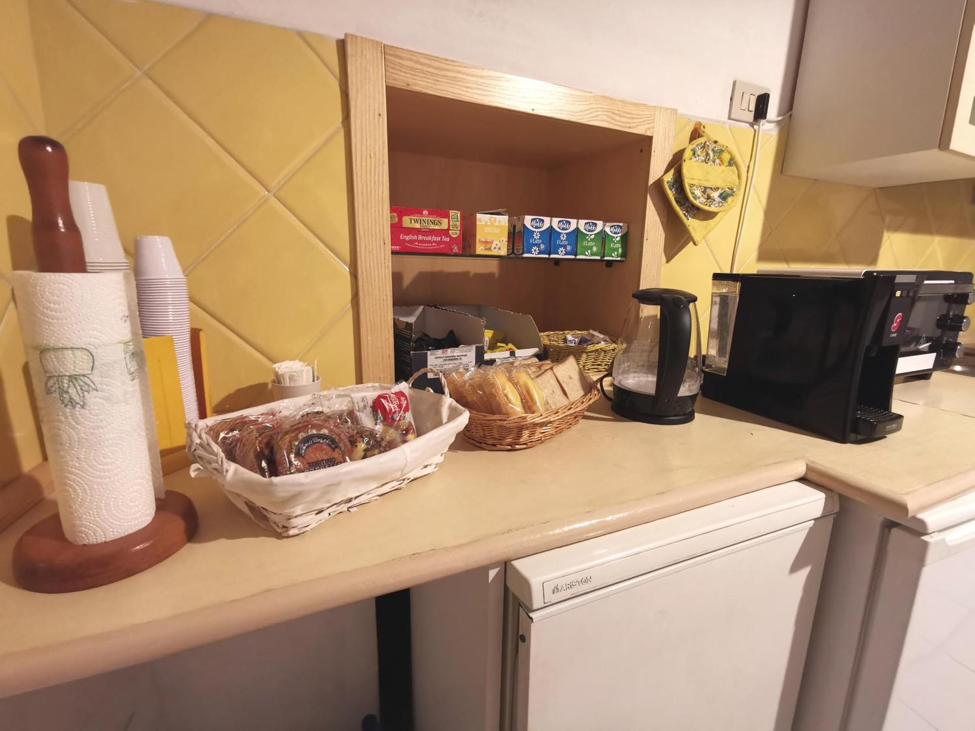 Coffee/tea facilities