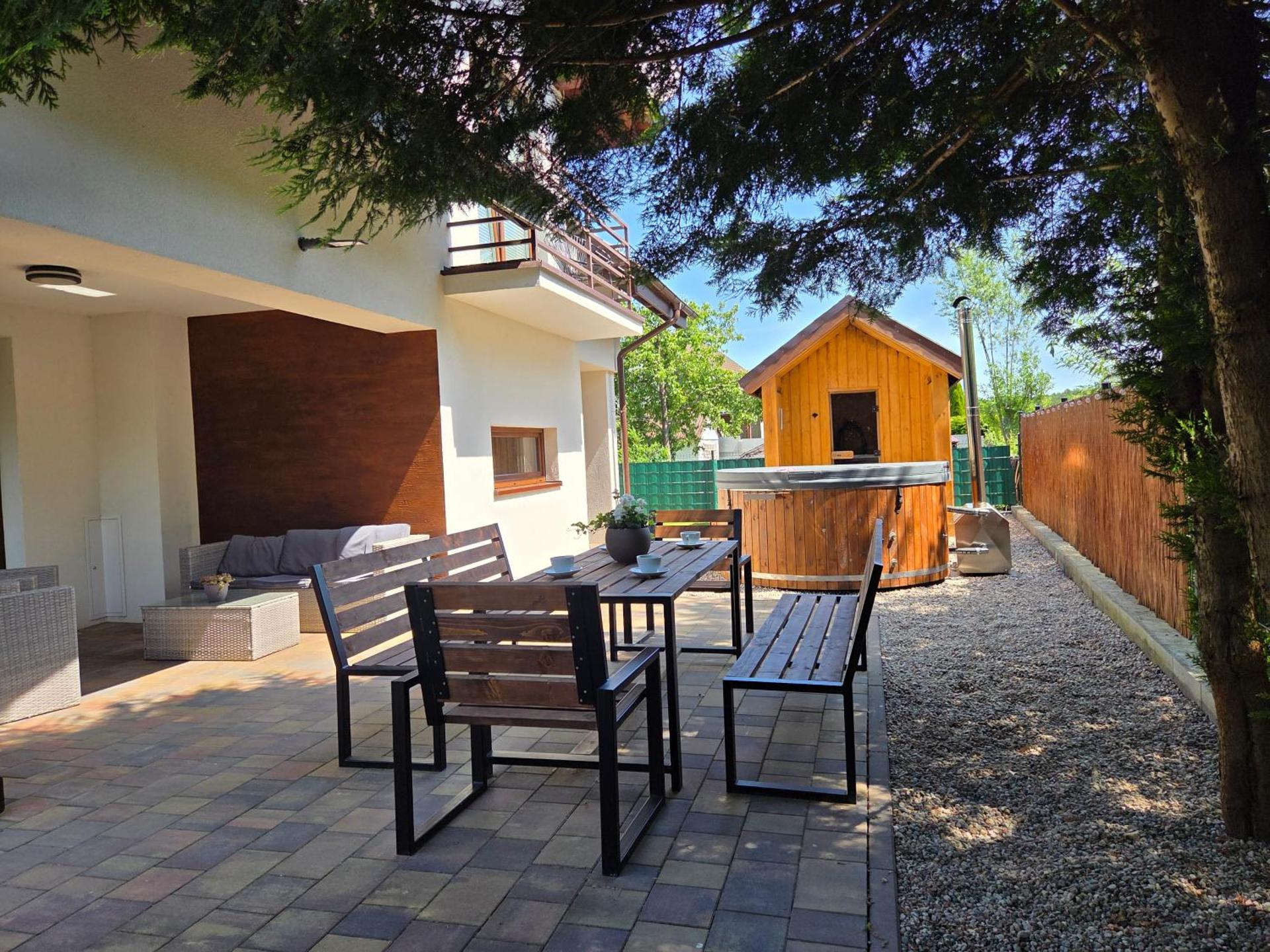 Wakacyjne SPA Małe Swornegacie nad trzema jeziorami z jacuzzi