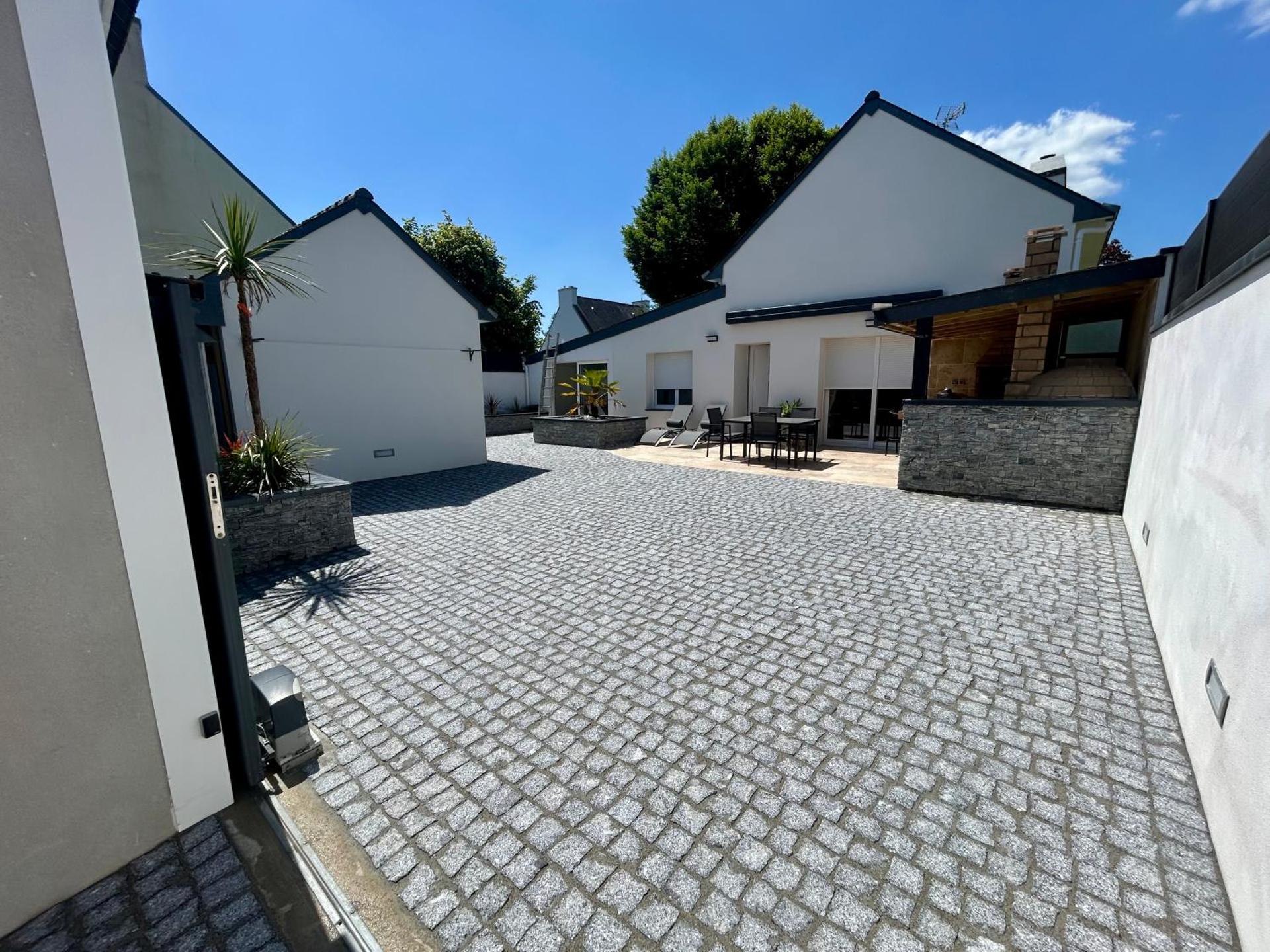 Inner courtyard view