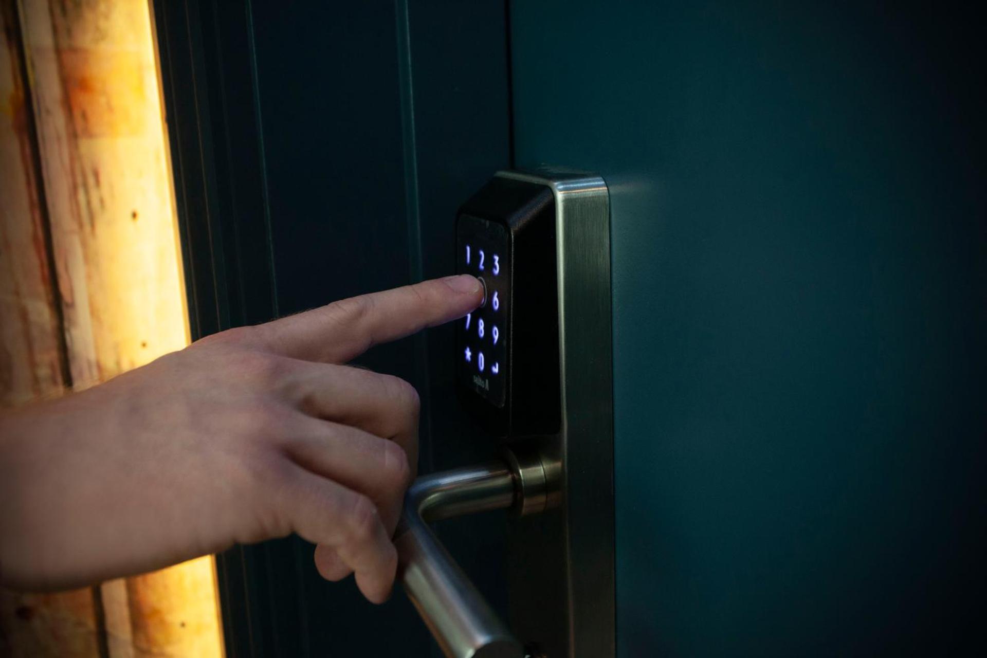 Luxury Aparthotel 350yds from Centre