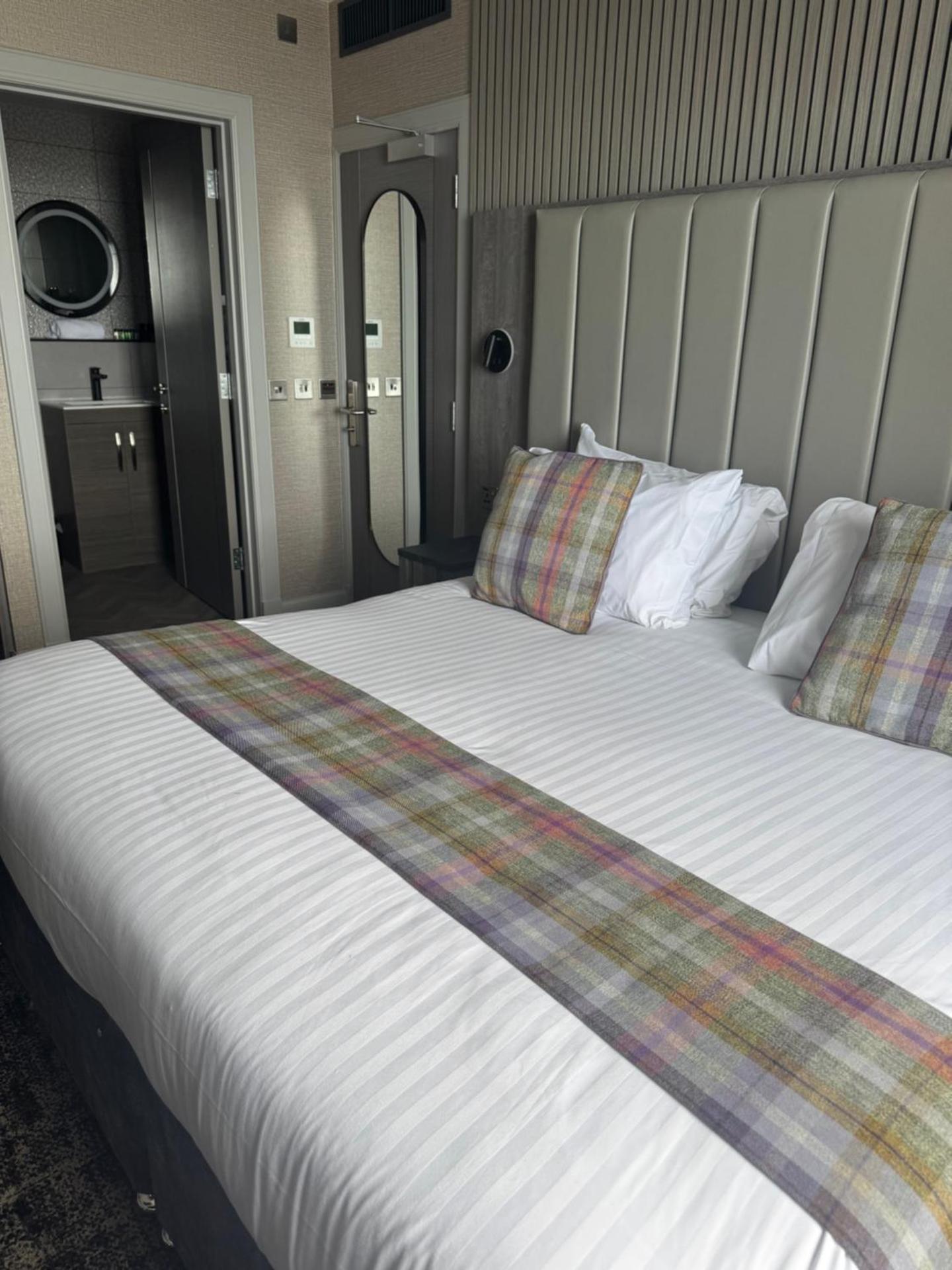 The Knowes Hotel & Restaurant