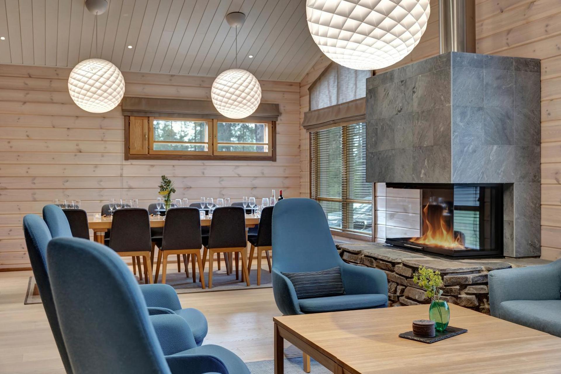 Communal lounge/ TV room